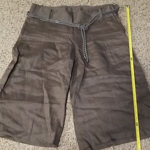 Elie Tahari Capri Pants